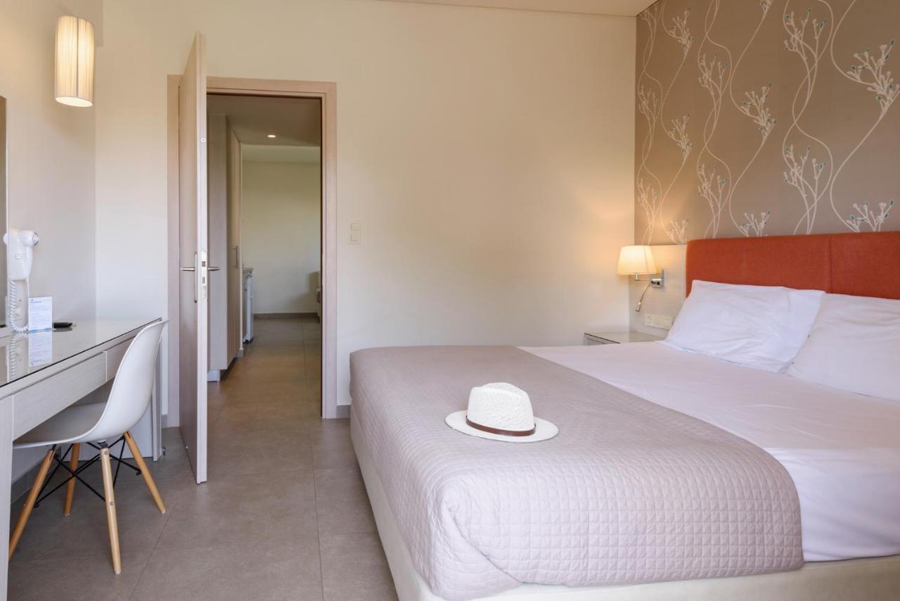 Poseidon Studios & Apartments Palaiochora Luaran gambar