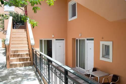 Poseidon Studios & Apartments Palaiochora Luaran gambar